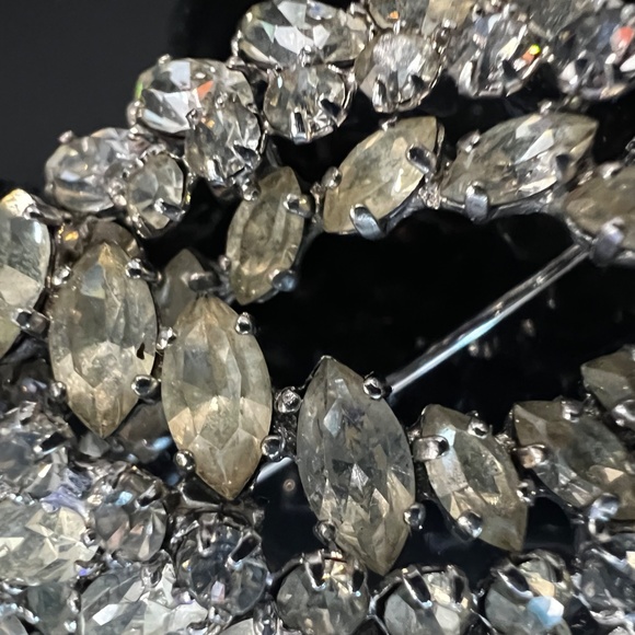 Vintage Sherman Brooch Clear Rhinestones 50's signed - Picture 9 of 13